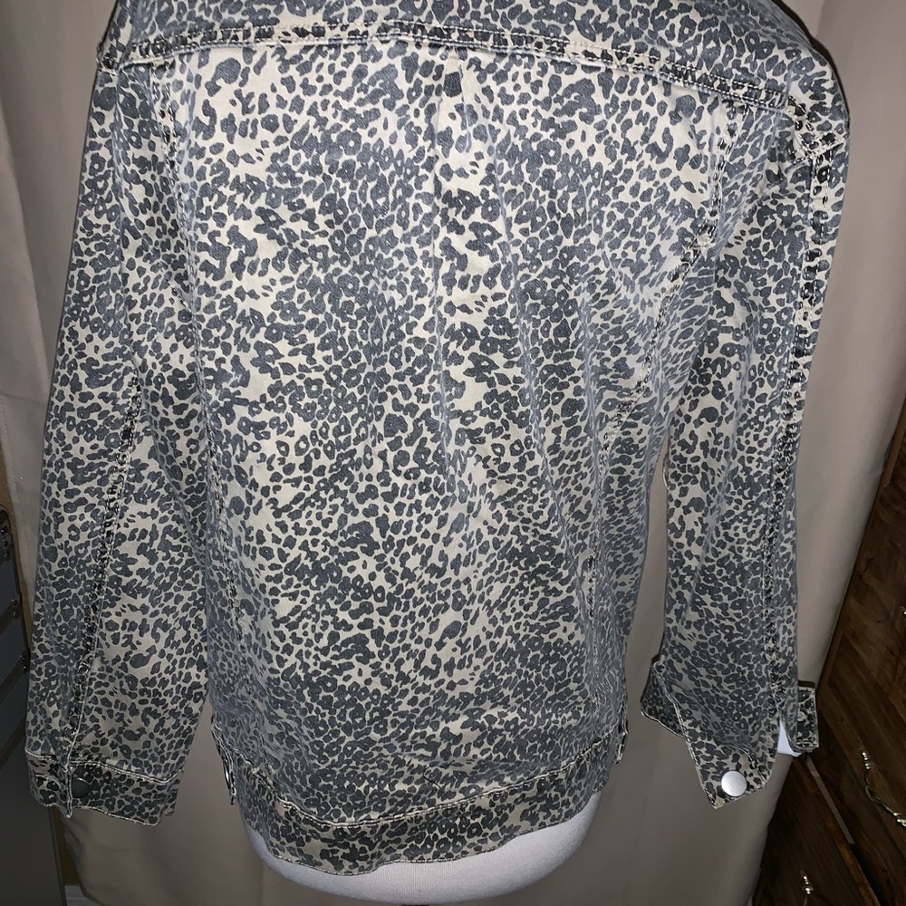 ASHLEY MASON DISTRESSED‎ ANIMAL PRINT JACKET - Picture 4 of 7